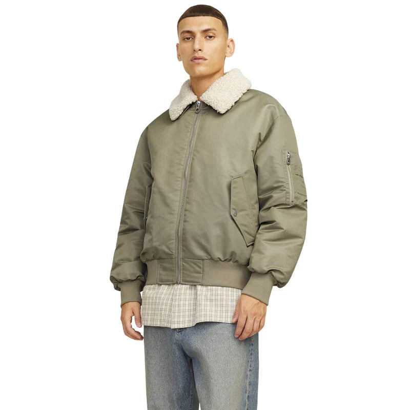 Яке Jack& Jones