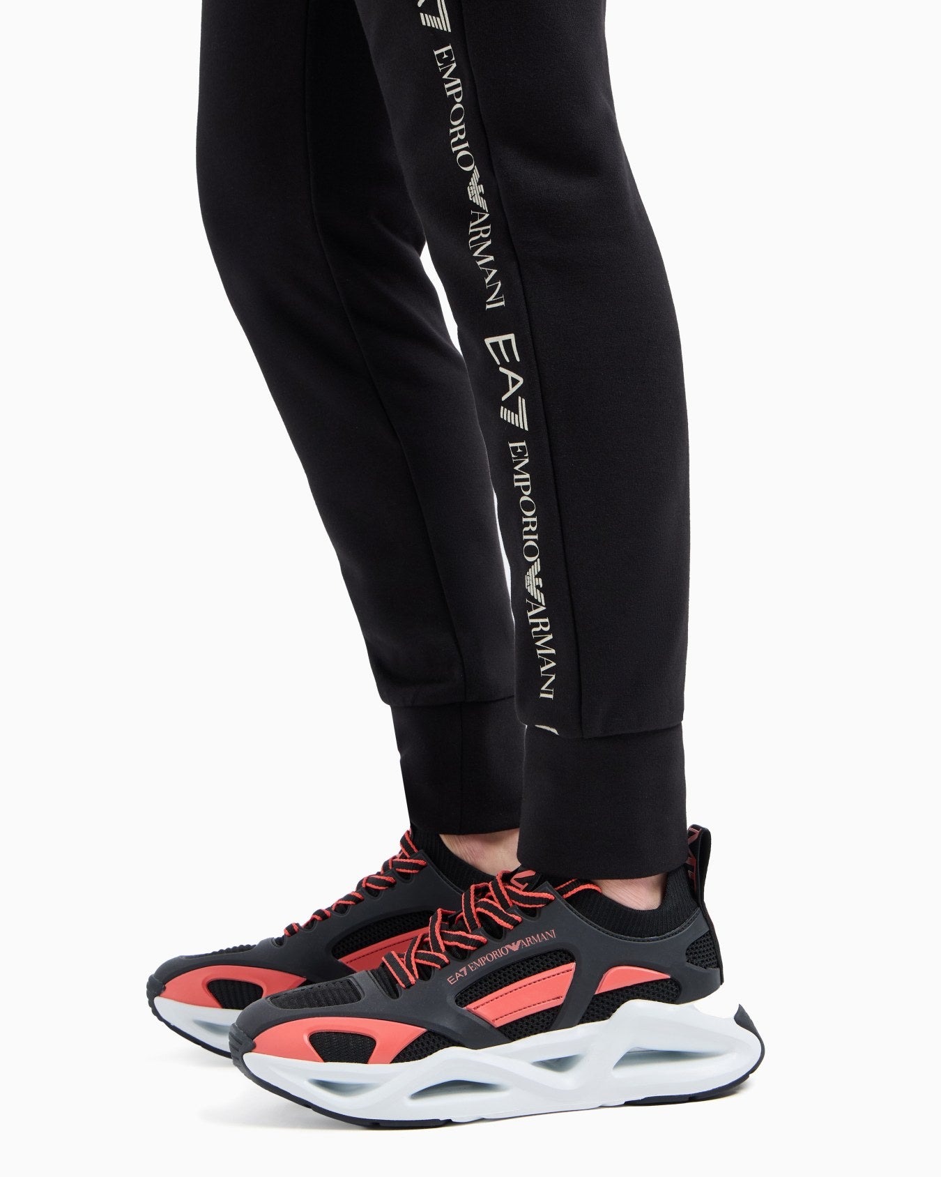 Спортен екип EA7